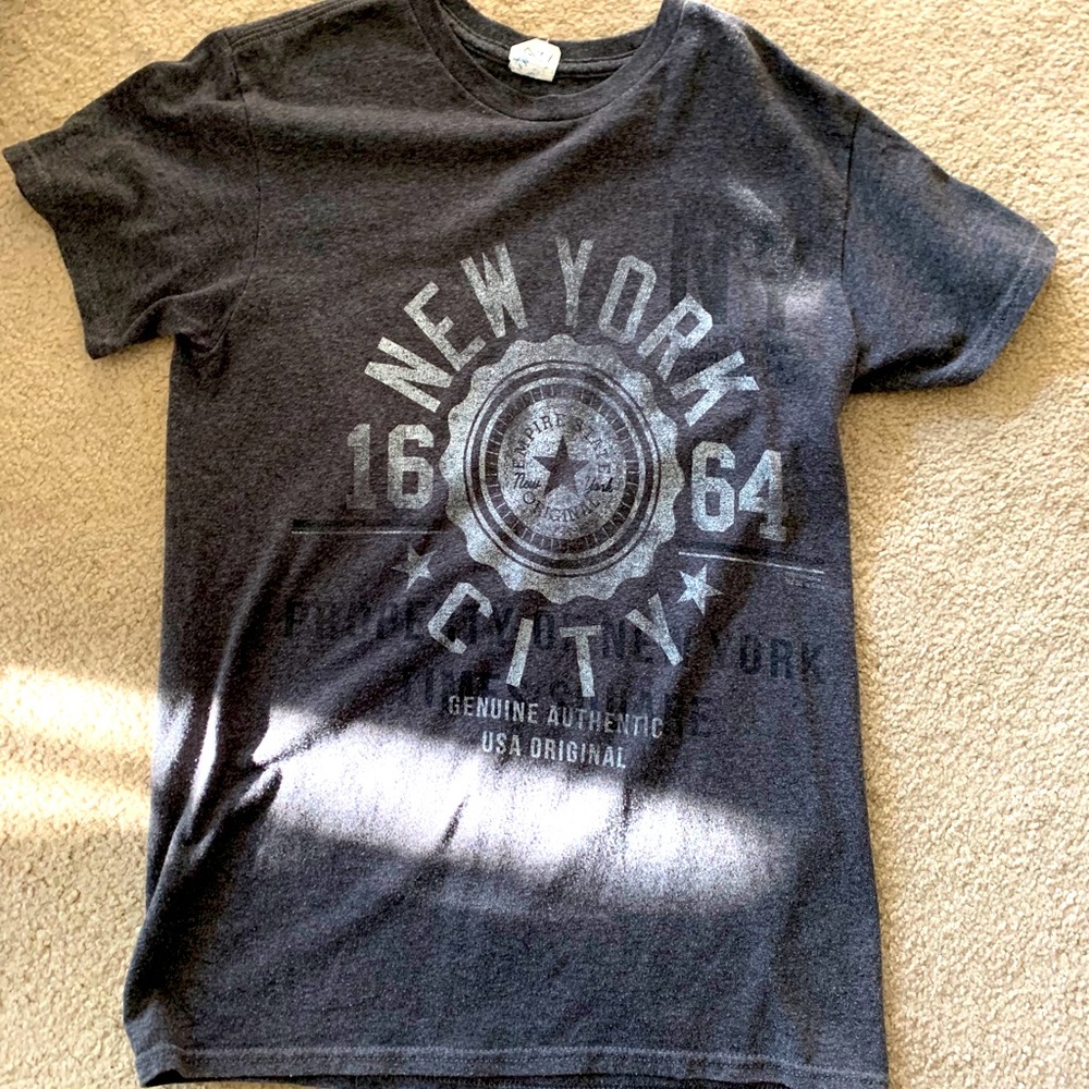 Men’s small New York t-shirt